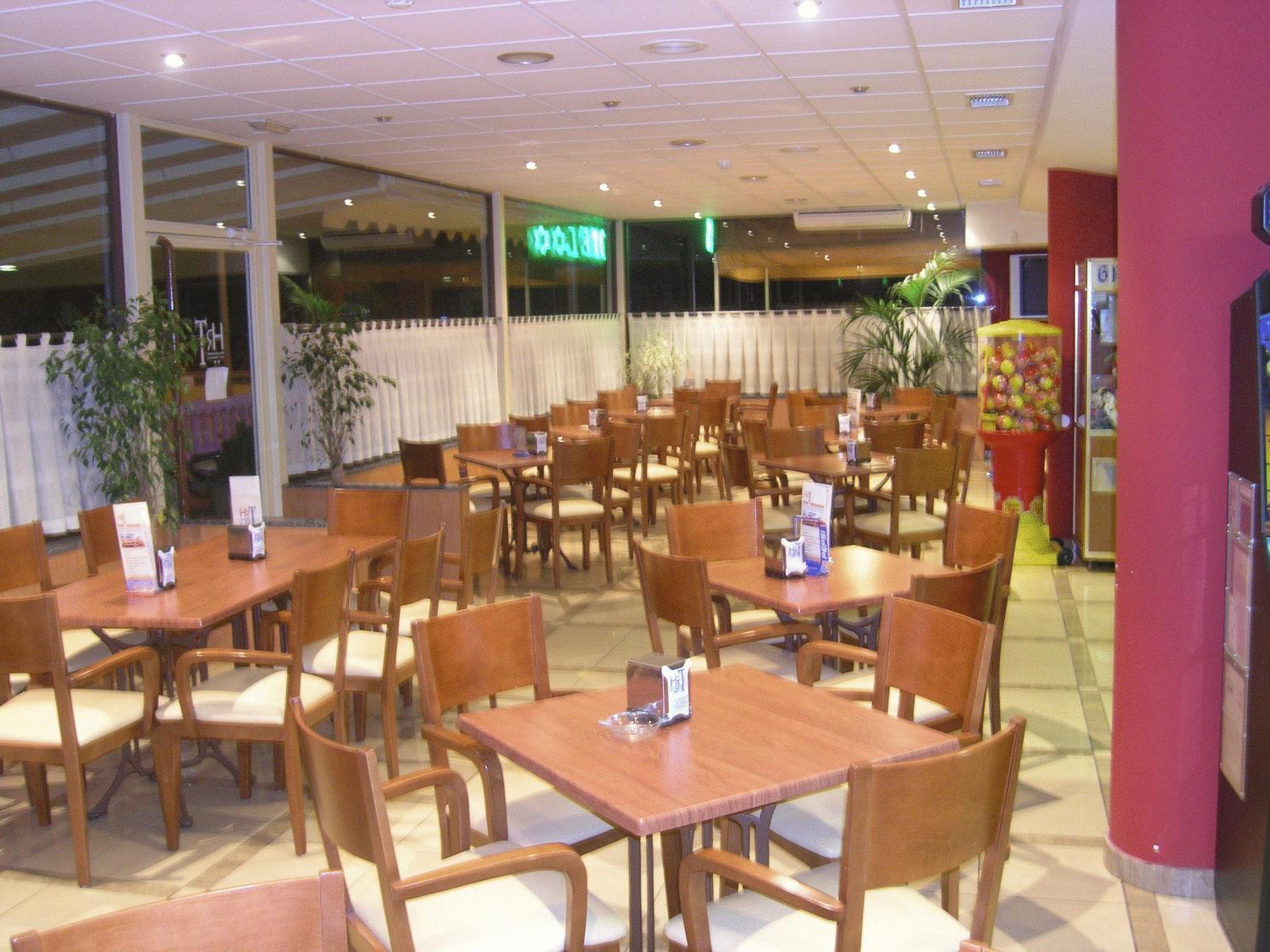 Hotel Las Terrazas Albolote Restoran gambar